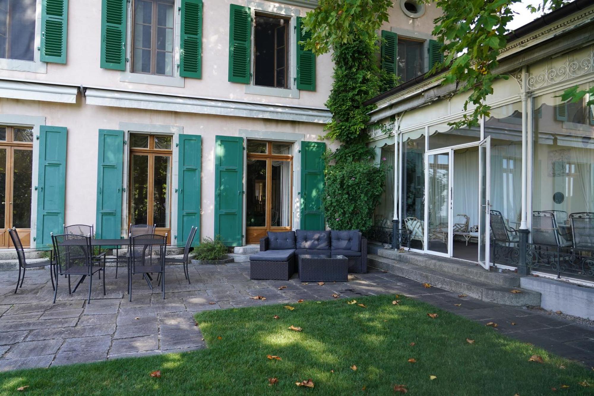 Le Chateau Lavigny المظهر الخارجي الصورة