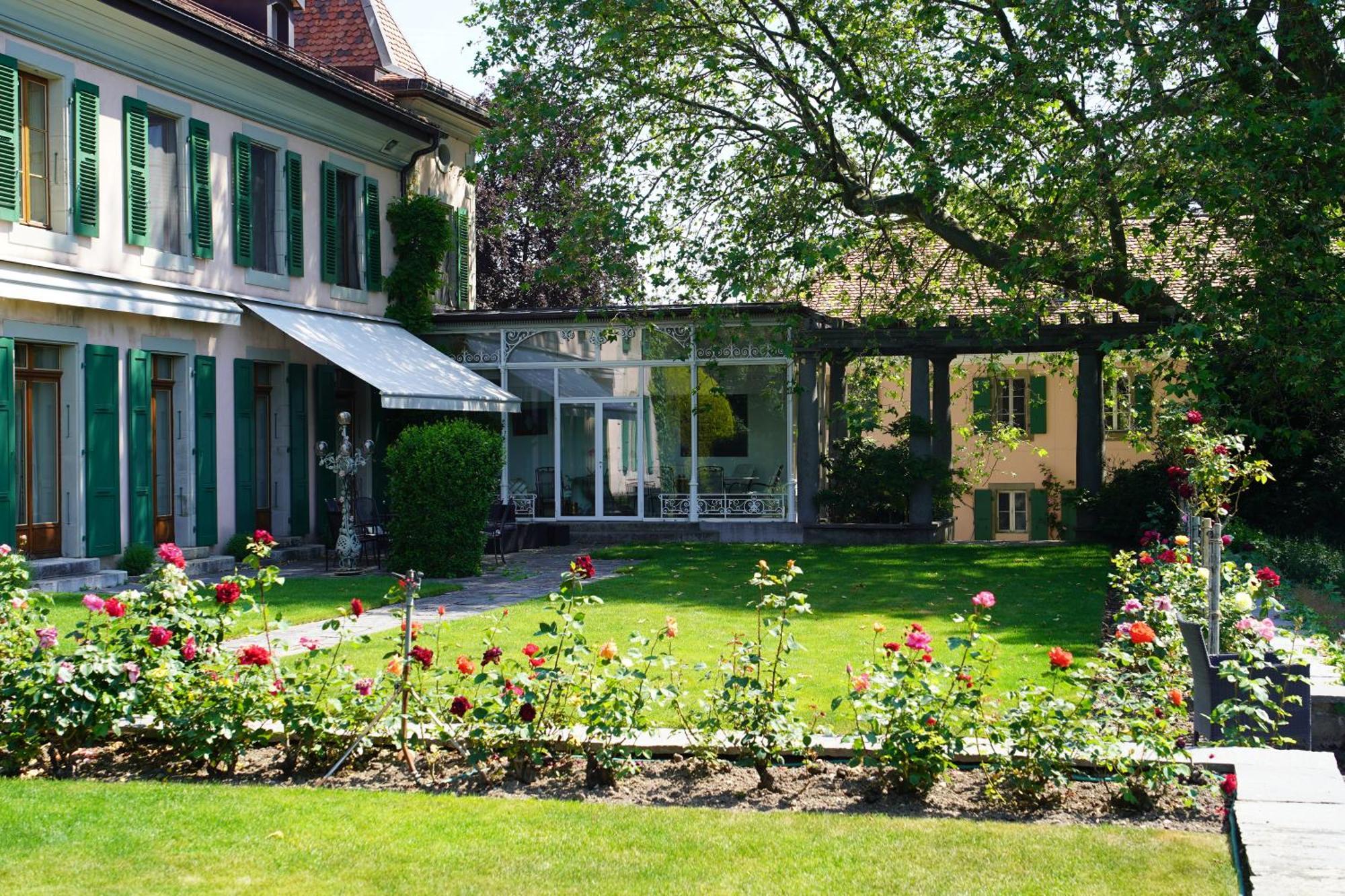 Le Chateau Lavigny المظهر الخارجي الصورة