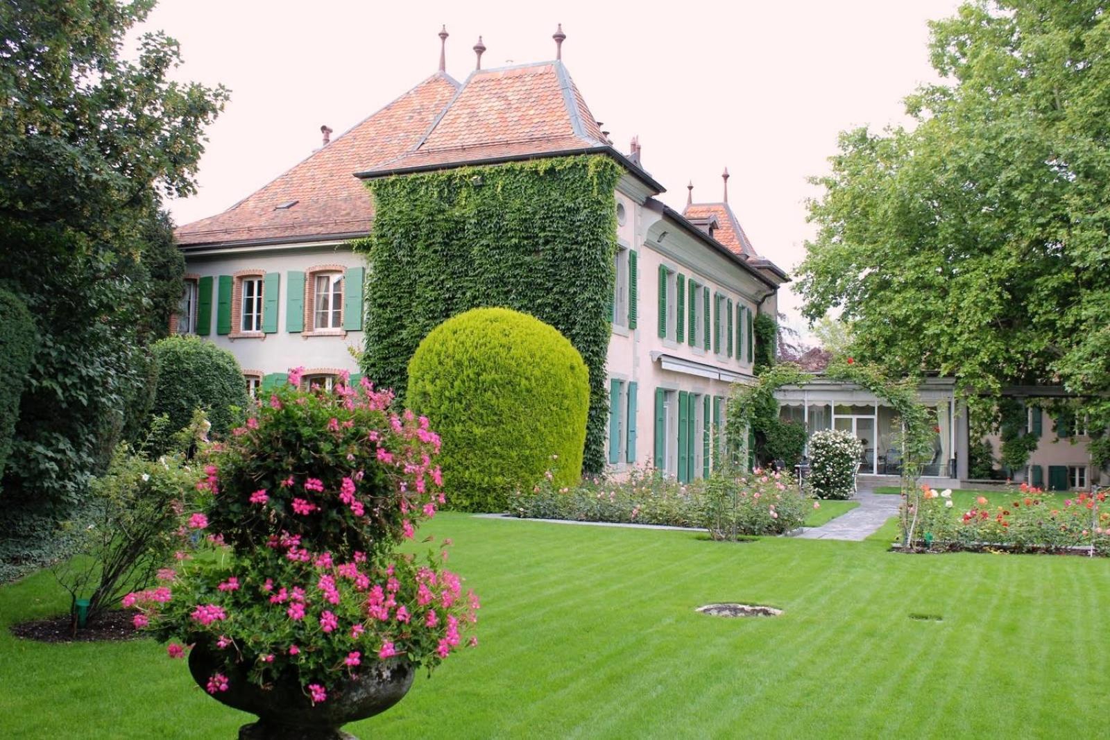 Le Chateau Lavigny المظهر الخارجي الصورة